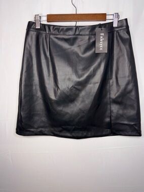 Fahsyee NWT Women Black Faux Leather Mini Skirt Size XL